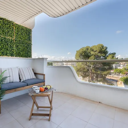 Little Hawaii Apartments 살루