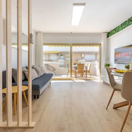 Arquus Little Hawaii Salou