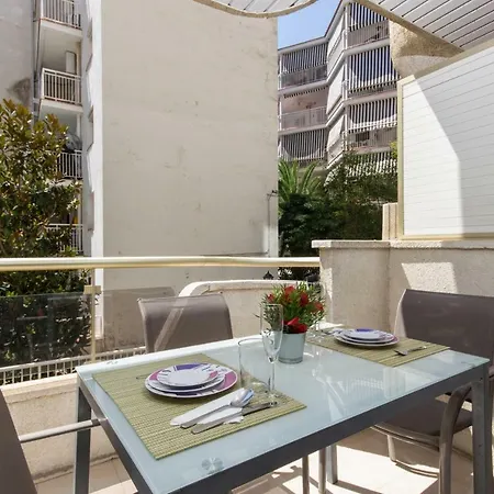 Arquus Little Hawaii Salou