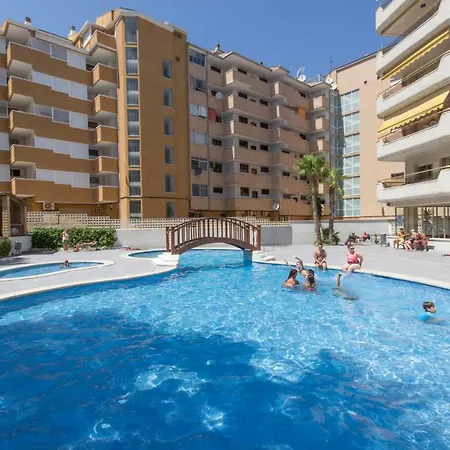 Little Hawaii Apartments * 살루